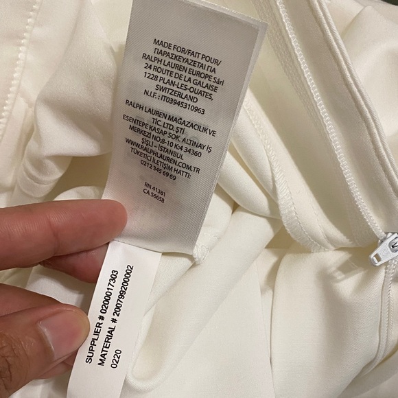 Lauren Ralph Lauren Cream Women's Pleated Shorts - Picture 4 of 10